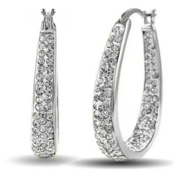 💎 Swarovski Crystal Earring Set - Picture 2 of 4